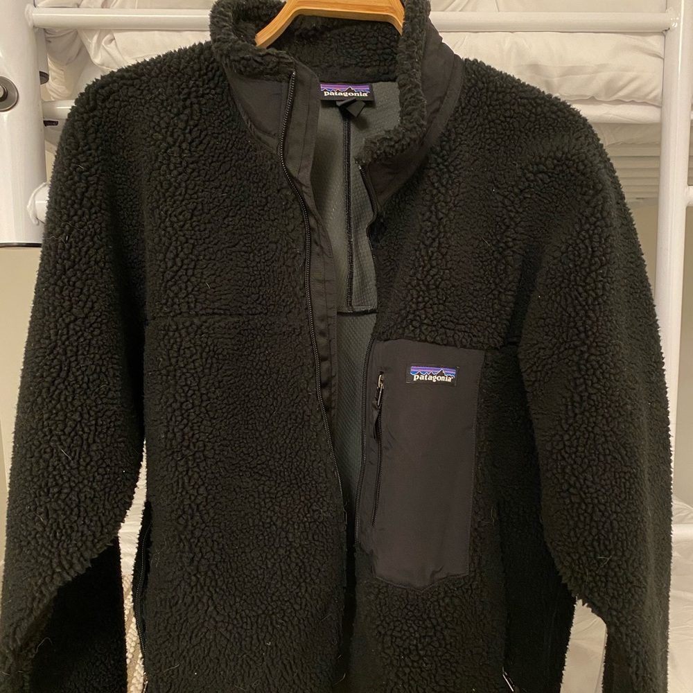 COPY - Black Patagonia Fleece Zip Up.